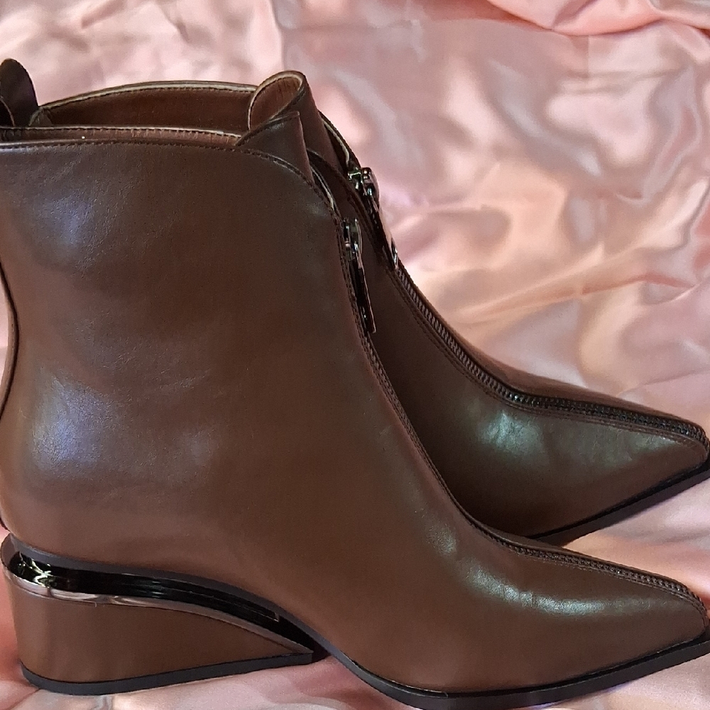 Elegant Brown Ankle Boots